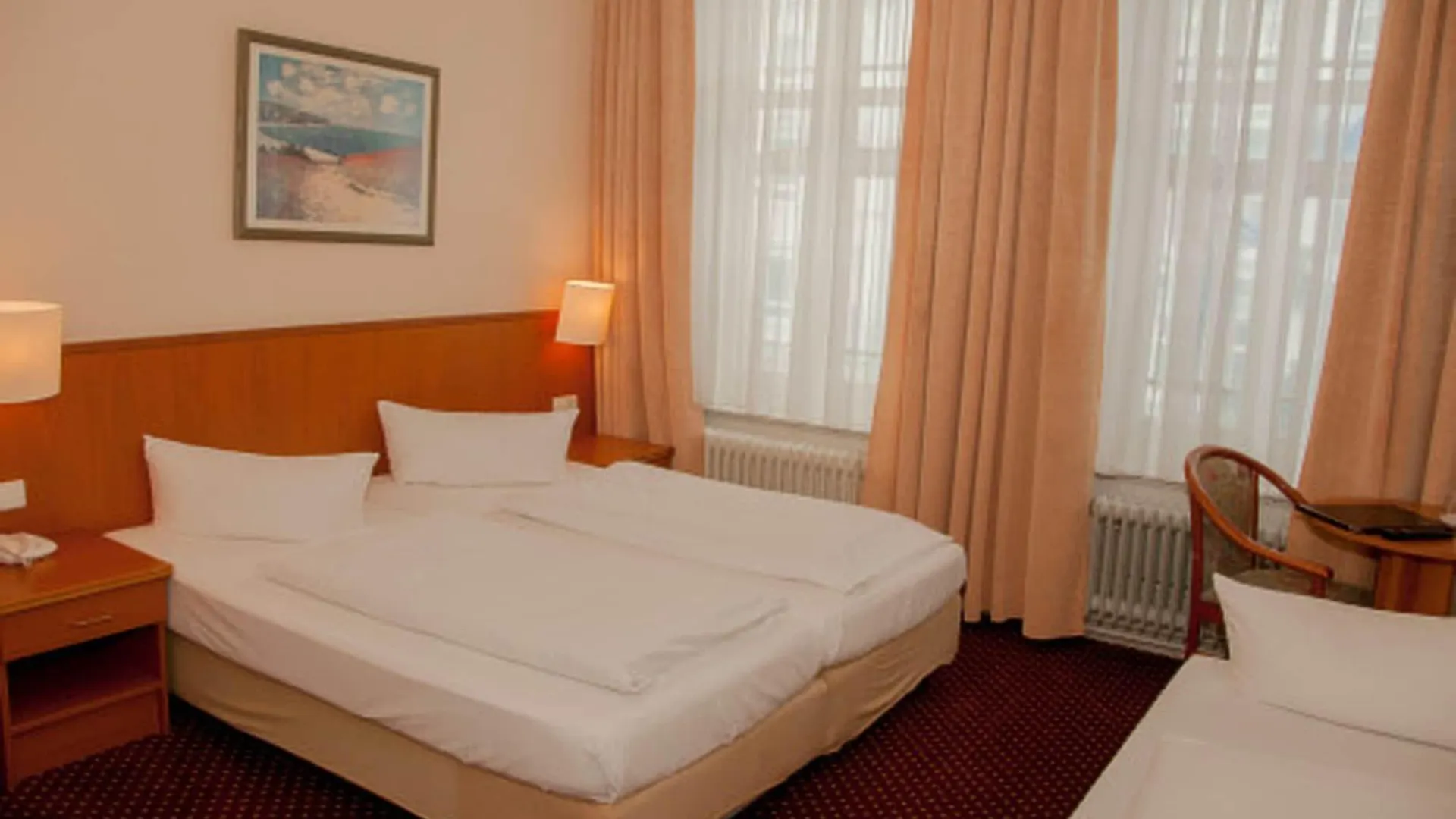 Hotel Terminus Am Hauptbahnhof & Zob Hamburgo 2*,  Alemania