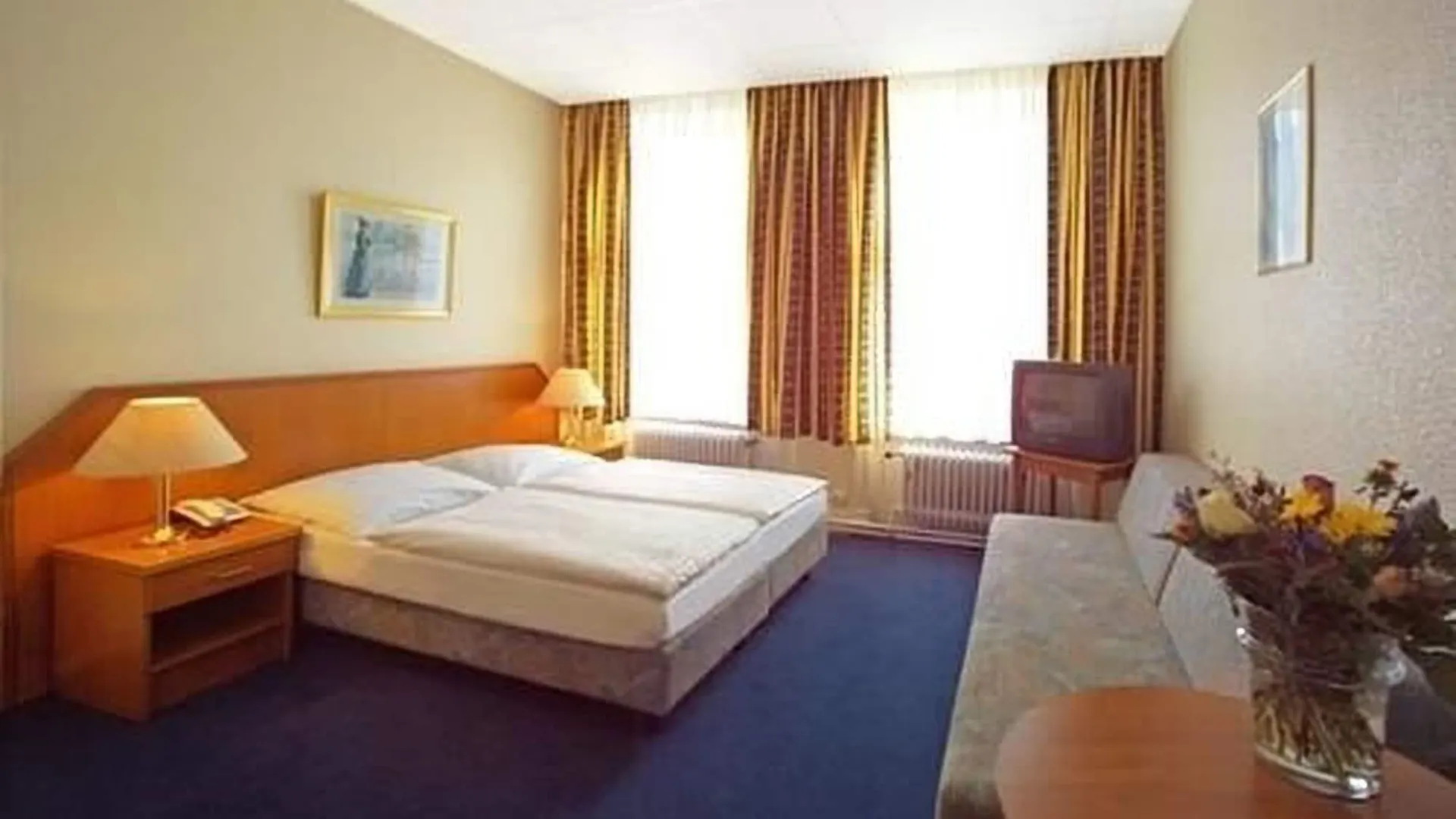 Hotel Terminus Am Hauptbahnhof & Zob Hamburgo